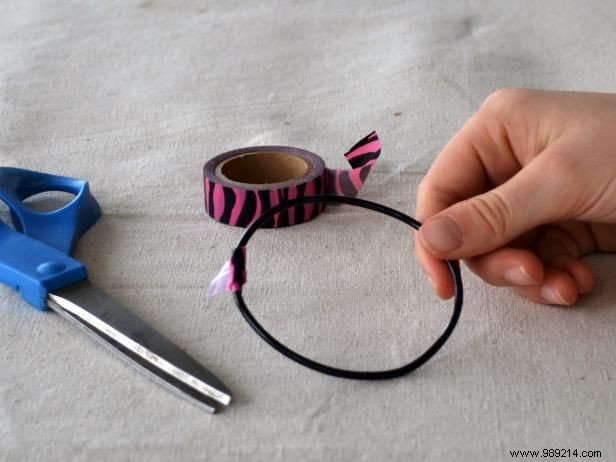 3 Easy DIY Duct Tape and Washi Tape Bracelet Tutorials