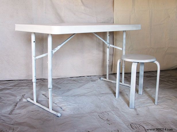 Transform a Plastic Folding Table into a Stylish Modern Desk: Proven DIY Guide