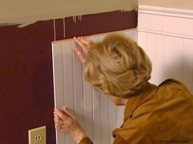 Expert Step-by-Step Guide to Installing Wainscoting Panels
