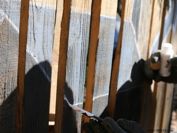 DIY Guide: Transform a Shipping Pallet into Rustic Outdoor Patio Art or Custom Sign